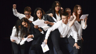Le pièce delle ragazze e dei ragazzi di First Play